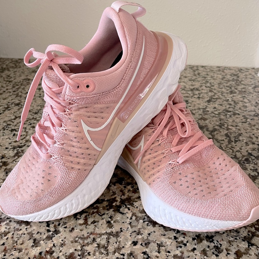 Nike React Infinity Run Flyknit 2 Running Shoes Women’s Size 9.5